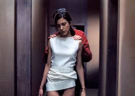 Movie of a woman who feels unhappy in her relationship and begins exploring love and desire with different people while searching for true emotional connection.