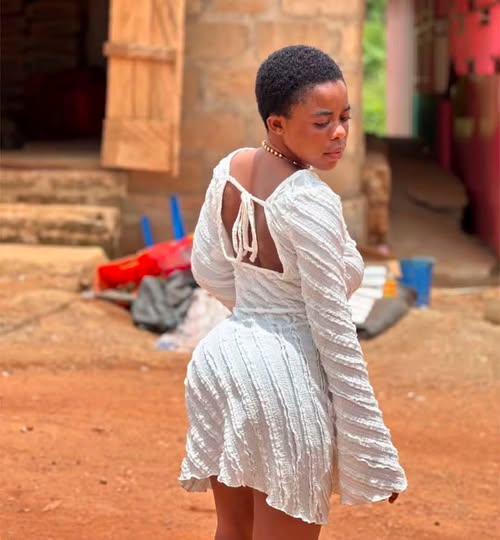 Azigi Of Juaben SHS Girl Trending