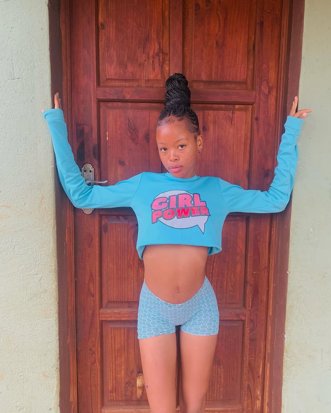 Anodaa Gr0wn Gal tweaking naaked on tiktok