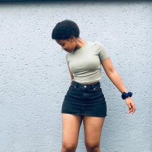 New High Scull gal shoow buubs in classz Video 75