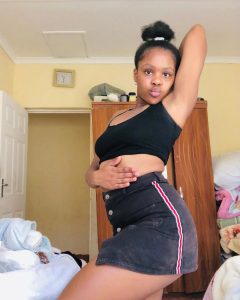 Lagos teiin allow 4 classmates chop her