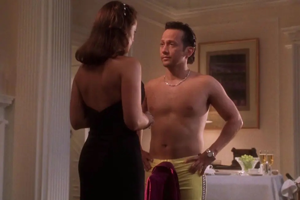 Watch a House Cleaner doing thing in the house blakqueenz.com