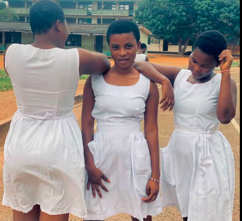 Azigi OF Girl In washroom