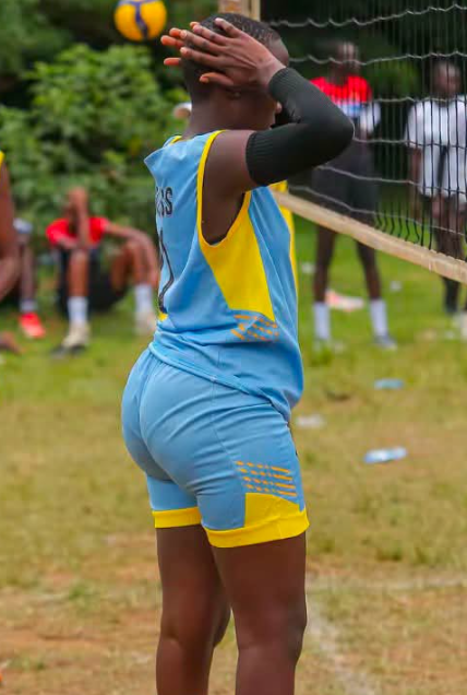 Yass SHS Girl caught Trending Azigi