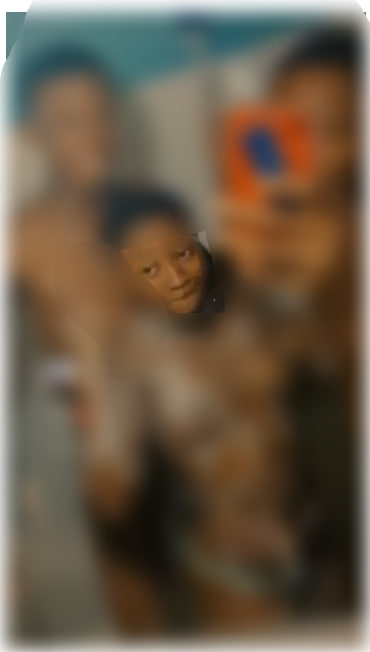 Azigi Of SHS Girl And Two Boy In A bATHROOM